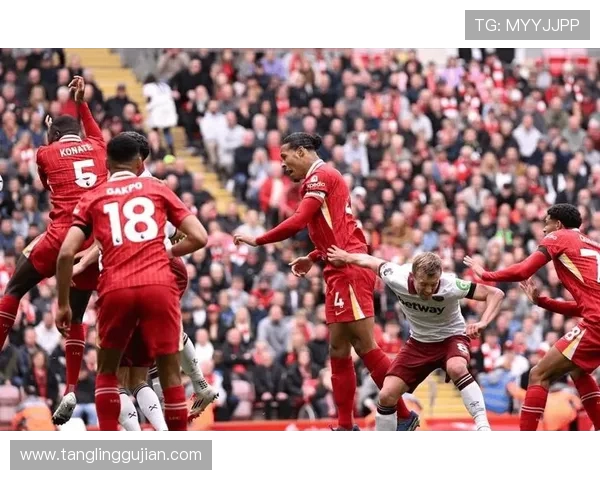 利物浦双线出击!罗马诺确认格伊 + 莱奥尼双中卫引援进入关键阶段