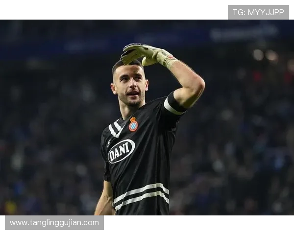 巴萨分期求购霍安遭拒 西班牙人铁心死敌交易(2)